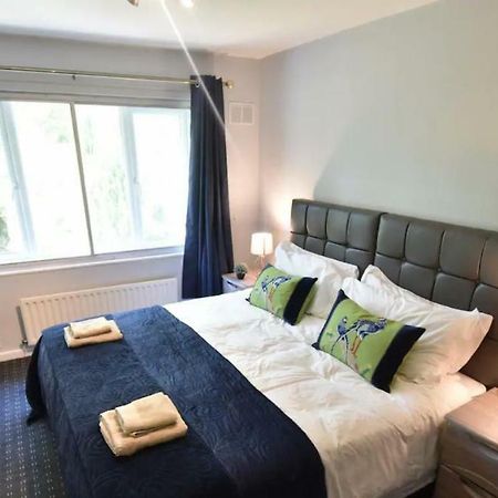 3-Bedroom Comfy Home In ソリフル エクステリア 写真