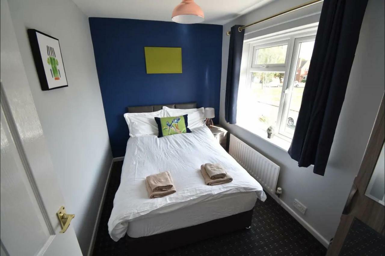 3-Bedroom Comfy Home In ソリフル エクステリア 写真